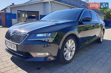 Лифтбек Skoda Superb 2017 в 