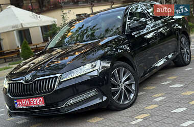 Лифтбек Skoda Superb 2021 в 