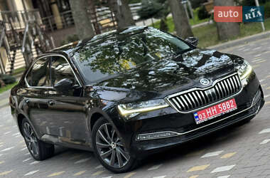 Лифтбек Skoda Superb 2021 в 