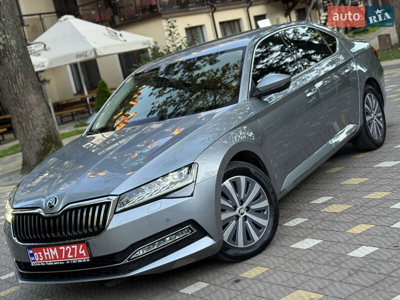 Лифтбек Skoda Superb 2021 в Трускавце
