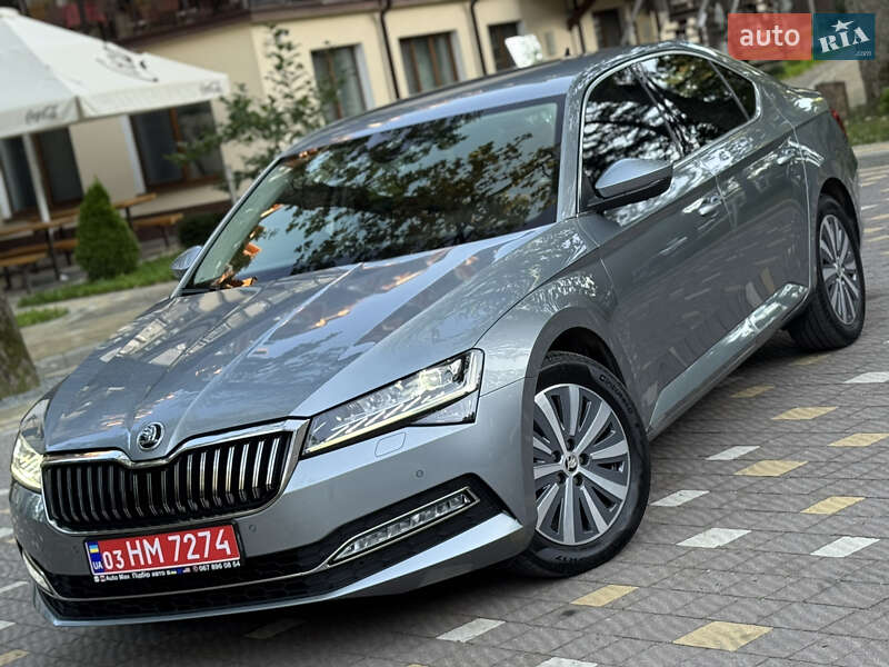 Лифтбек Skoda Superb 2021 в Трускавце