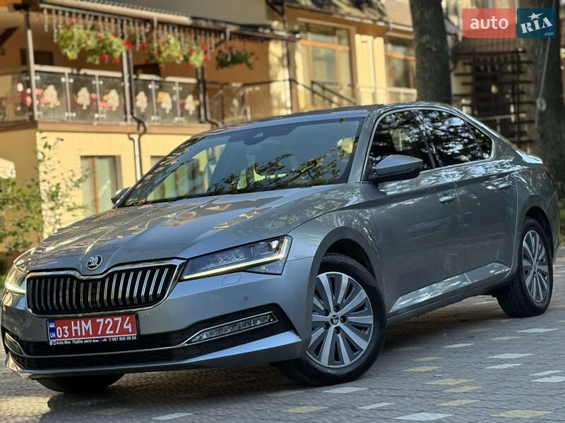 Лифтбек Skoda Superb 2021 в Трускавце