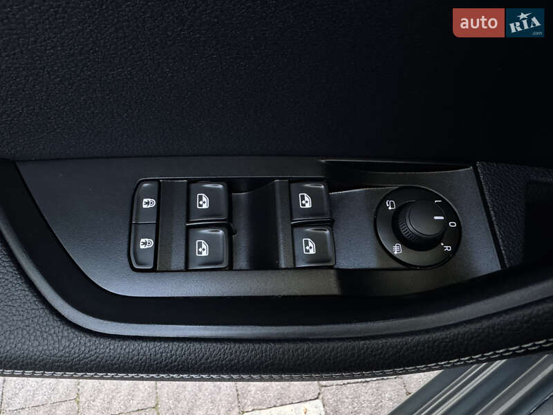 Лифтбек Skoda Superb 2021 в Трускавце