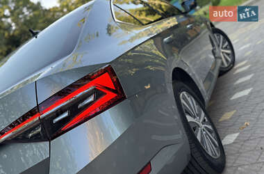 Лифтбек Skoda Superb 2021 в 