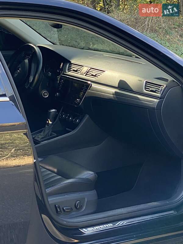 Универсал Skoda Superb 2018 в Звенигородке