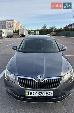 Универсал Skoda Superb 2015 в 