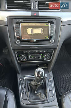 Универсал Skoda Superb 2015 в 