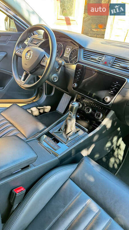 Лифтбек Skoda Superb 2018 в Львове