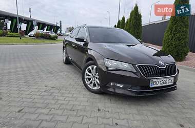 Лифтбек Skoda Superb 2016 в Тернополе