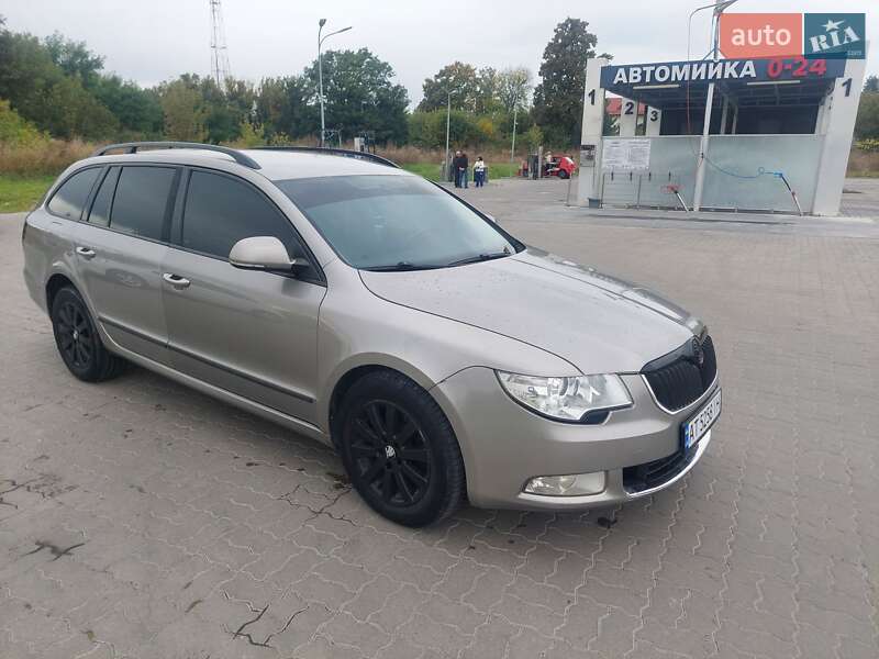 Универсал Skoda Superb 2010 в 