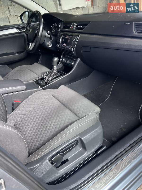 Універсал Skoda Superb 2016 в Мукачевому