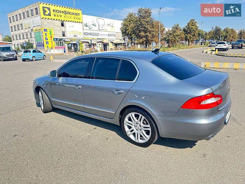 Лифтбек Skoda Superb 2009 в Киеве