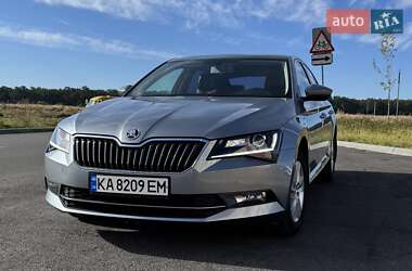 Лифтбек Skoda Superb 2015 в Виннице