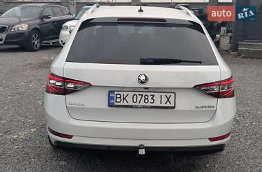 Универсал Skoda Superb 2019 в 