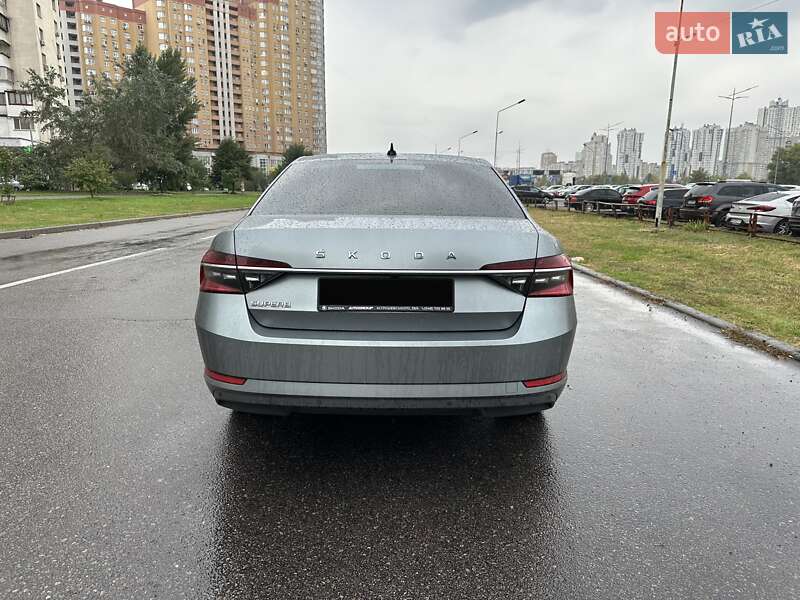 Лифтбек Skoda Superb 2021 в Киеве