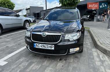 Універсал Skoda Superb 2013 в Луцьку