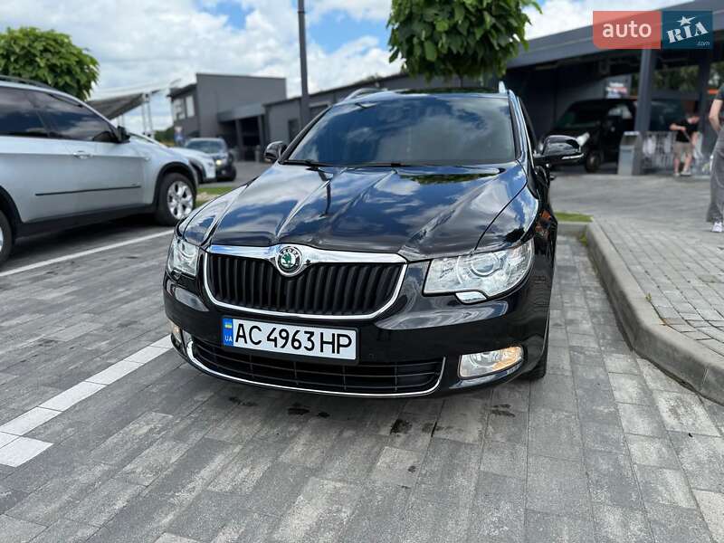 Универсал Skoda Superb 2013 в Луцке