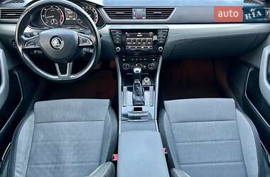 Лифтбек Skoda Superb 2015 в 