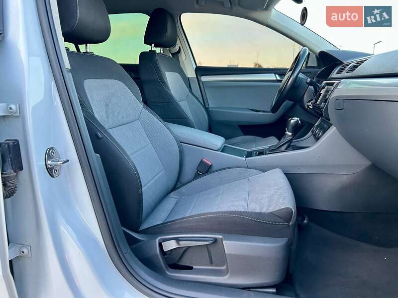 Лифтбек Skoda Superb 2015 в Киеве фото 31 Лифтбек Skoda Superb 2015 в Киеве