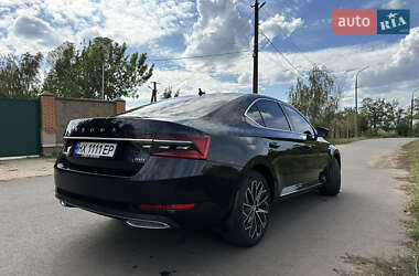 Лифтбек Skoda Superb 2019 в 
