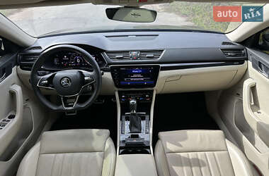 Лифтбек Skoda Superb 2019 в 