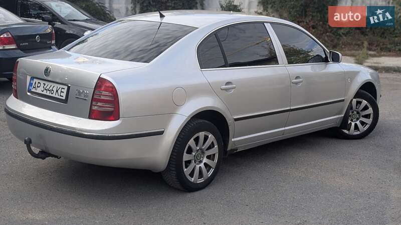 Лифтбек Skoda Superb 2002 в Ивано-Франковске