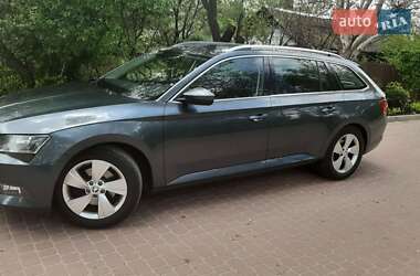 Универсал Skoda Superb 2017 в 