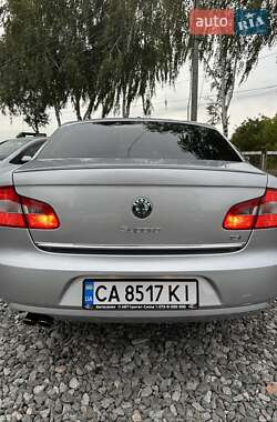 Лифтбек Skoda Superb 2012 в 