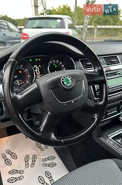 Лифтбек Skoda Superb 2012 в 