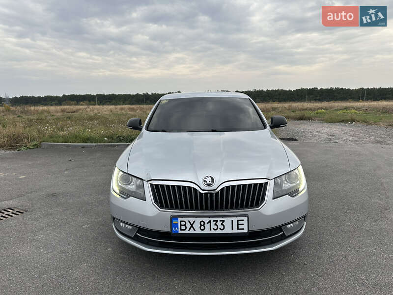 Лифтбек Skoda Superb 2013 в Виннице