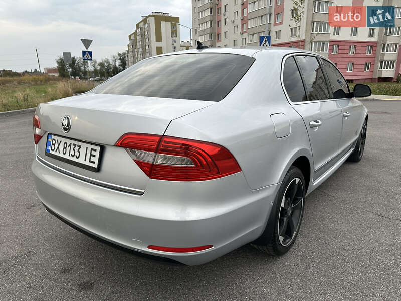 Лифтбек Skoda Superb 2013 в Виннице