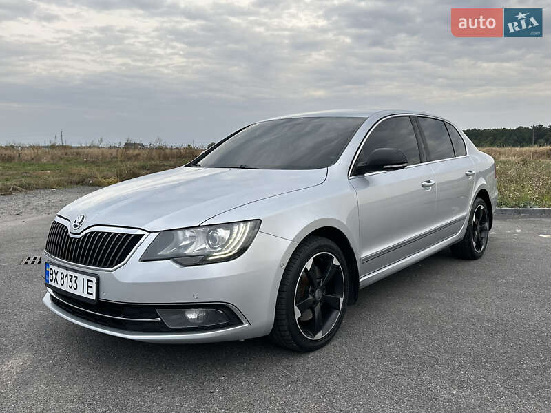 Лифтбек Skoda Superb 2013 в Виннице