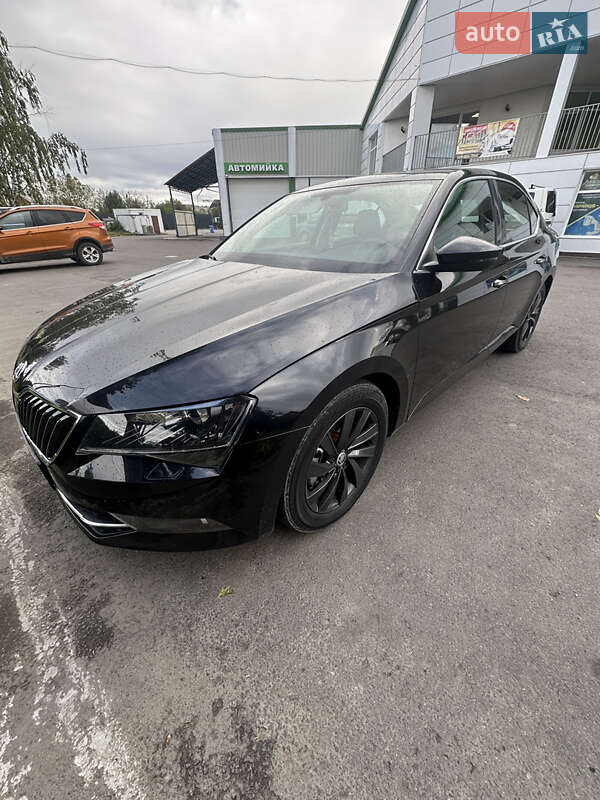 Лифтбек Skoda Superb 2015 в Виноградове фото 2 Лифтбек Skoda Superb 2015 в Виноградове