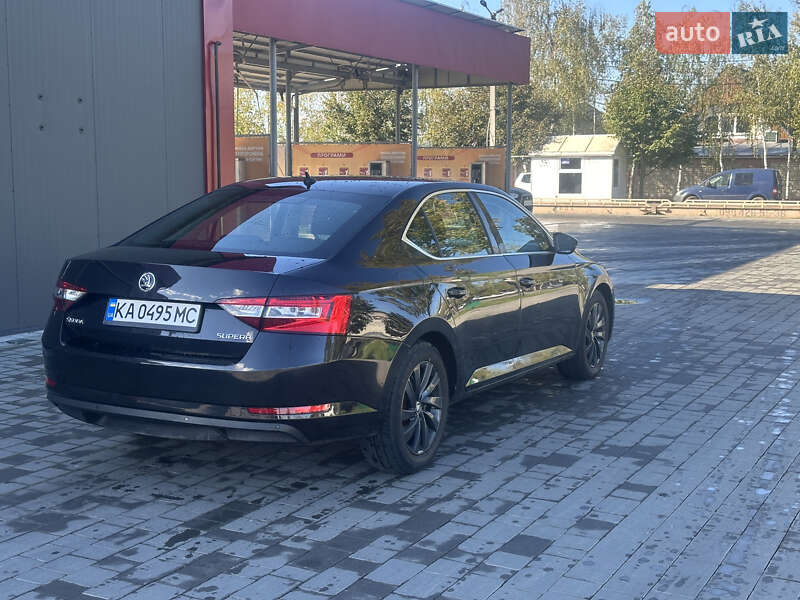 Лифтбек Skoda Superb 2015 в Виноградове фото 5 Лифтбек Skoda Superb 2015 в Виноградове
