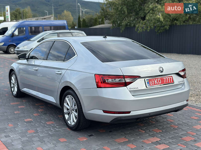 Лифтбек Skoda Superb 2016 в Берегово