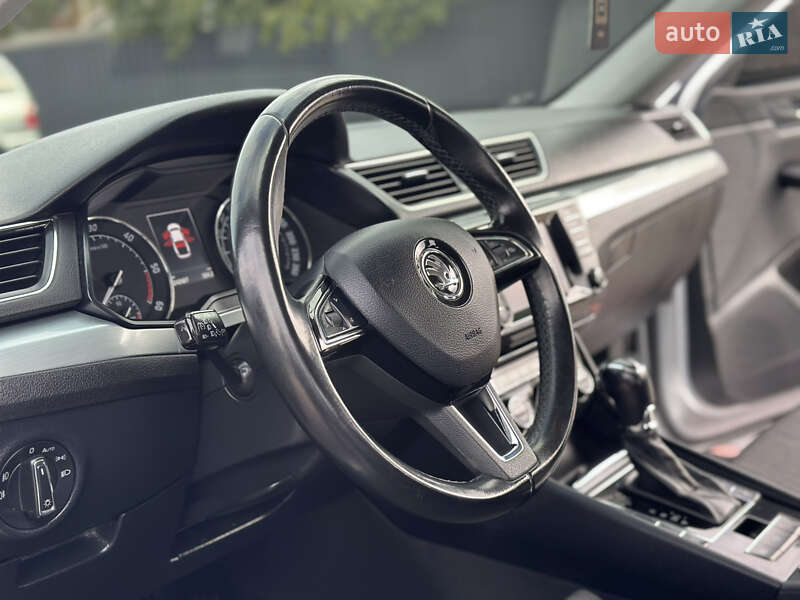 Лифтбек Skoda Superb 2016 в Берегово