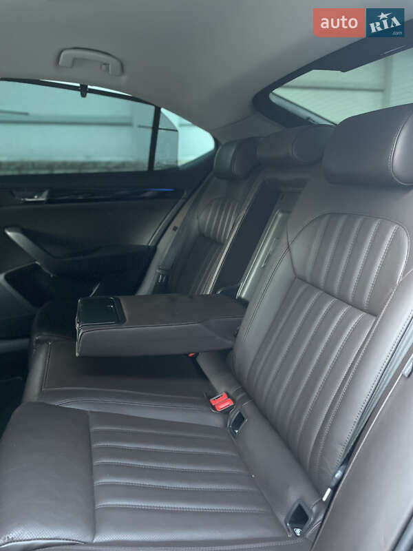 Лифтбек Skoda Superb 2015 в Киеве