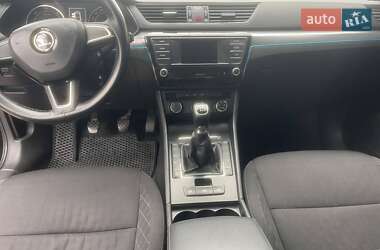 Лифтбек Skoda Superb 2016 в 