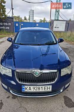 Лифтбек Skoda Superb 2009 в 