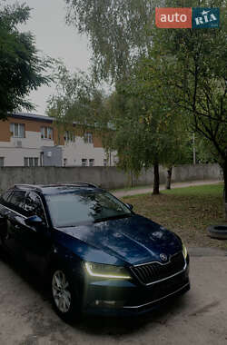 Универсал Skoda Superb 2015 в 