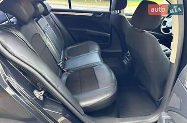 Лифтбек Skoda Superb 2012 в 