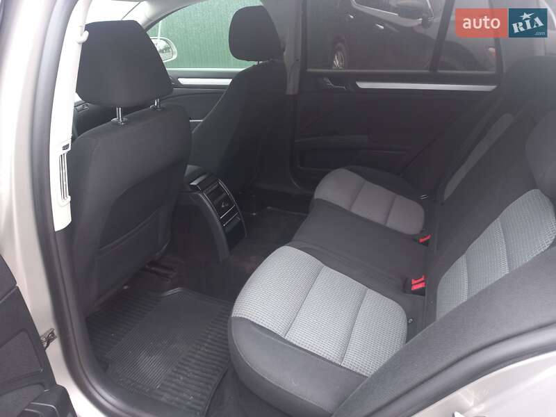 Универсал Skoda Superb 2010 в Шептицькому