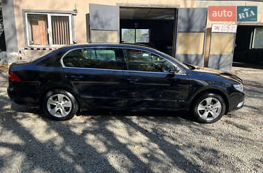 Лифтбек Skoda Superb 2010 в 