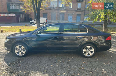 Лифтбек Skoda Superb 2010 в 