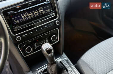 Лифтбек Skoda Superb 2012 в 