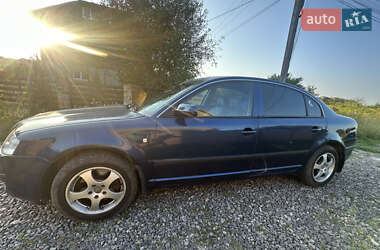 Лифтбек Skoda Superb 2001 в 