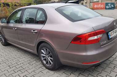 Ліфтбек Skoda Superb 2014 в 