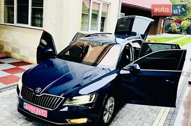 Универсал Skoda Superb 2018 в 