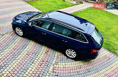 Универсал Skoda Superb 2018 в 