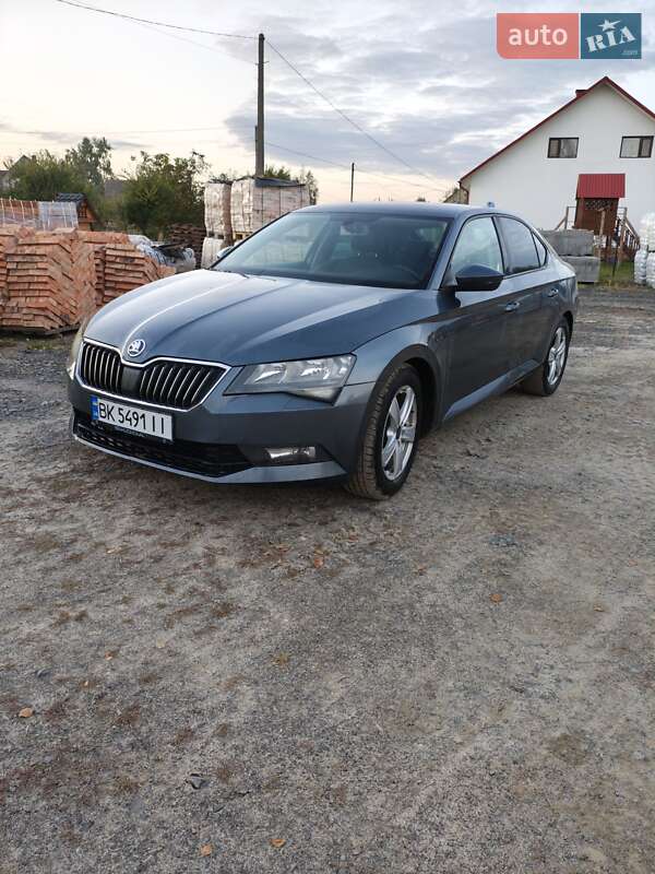 Skoda Superb 2016